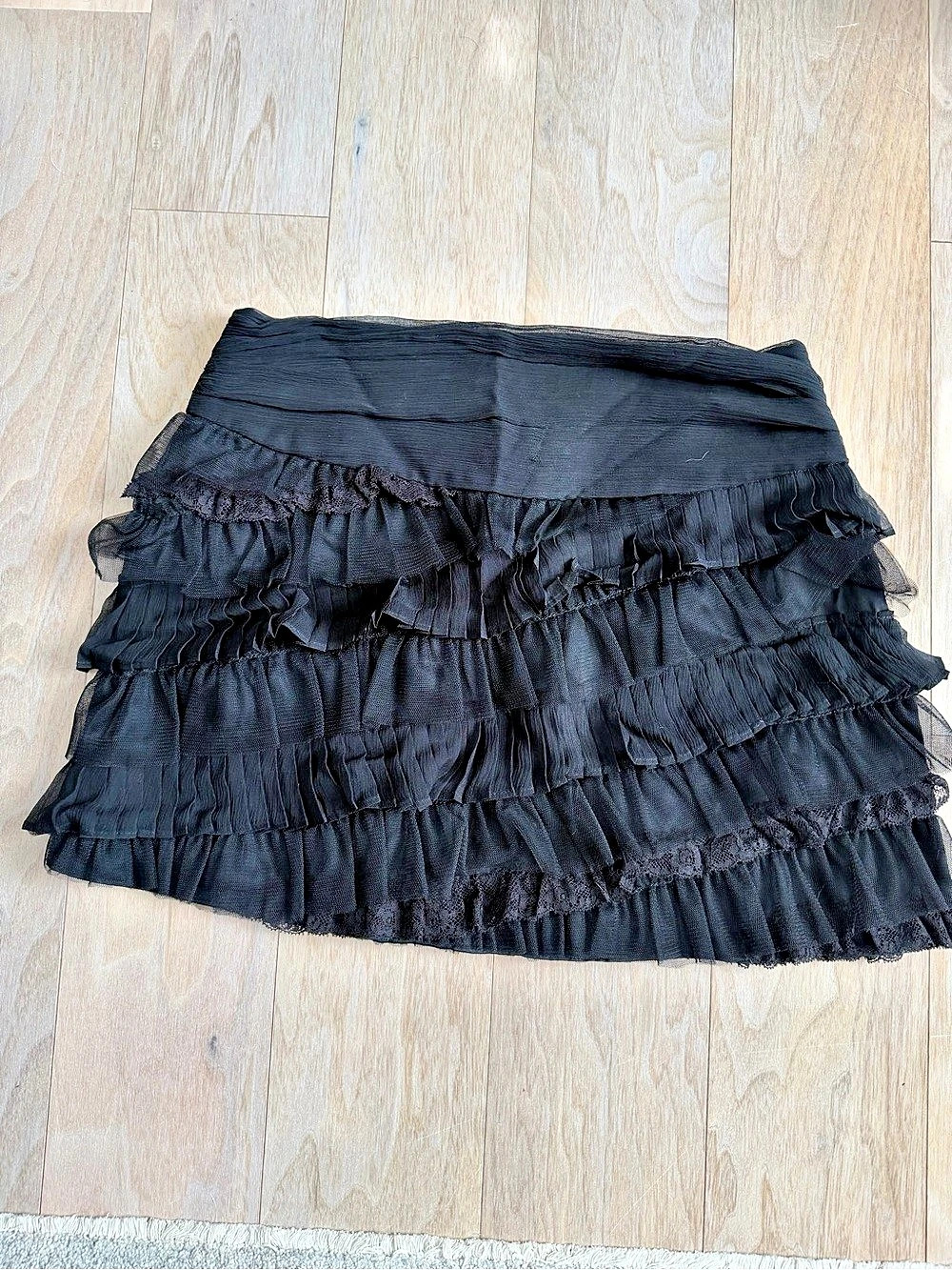 Juicy Couture Tiered Ruffle Mini Skirt in Black Size 0